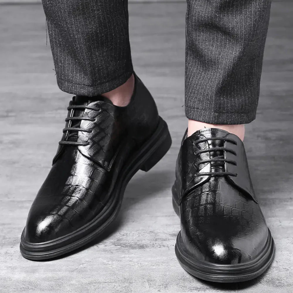 Floris – Elevated herenveterschoen met reliëfstructuur en afgeronde leest - 8cm - Elevated