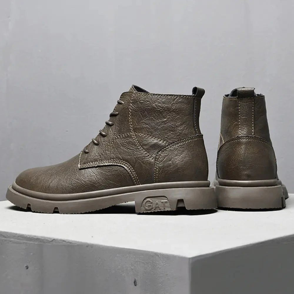 Vince – Elevated herenboot met robuuste zool en strakke vetersluiting - 8cm - Elevated